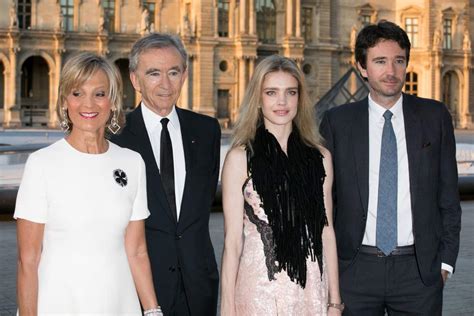 louis vuitton family net worth|what does bernard arnault own.